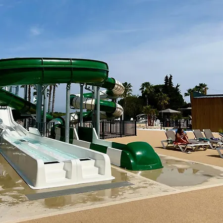 Camping Tribord Dix Neuf Le Grau-du-Roi