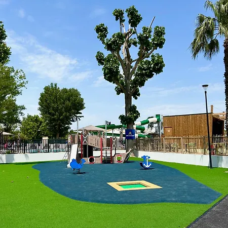 Tribord Dix Neuf キャンプ場 *